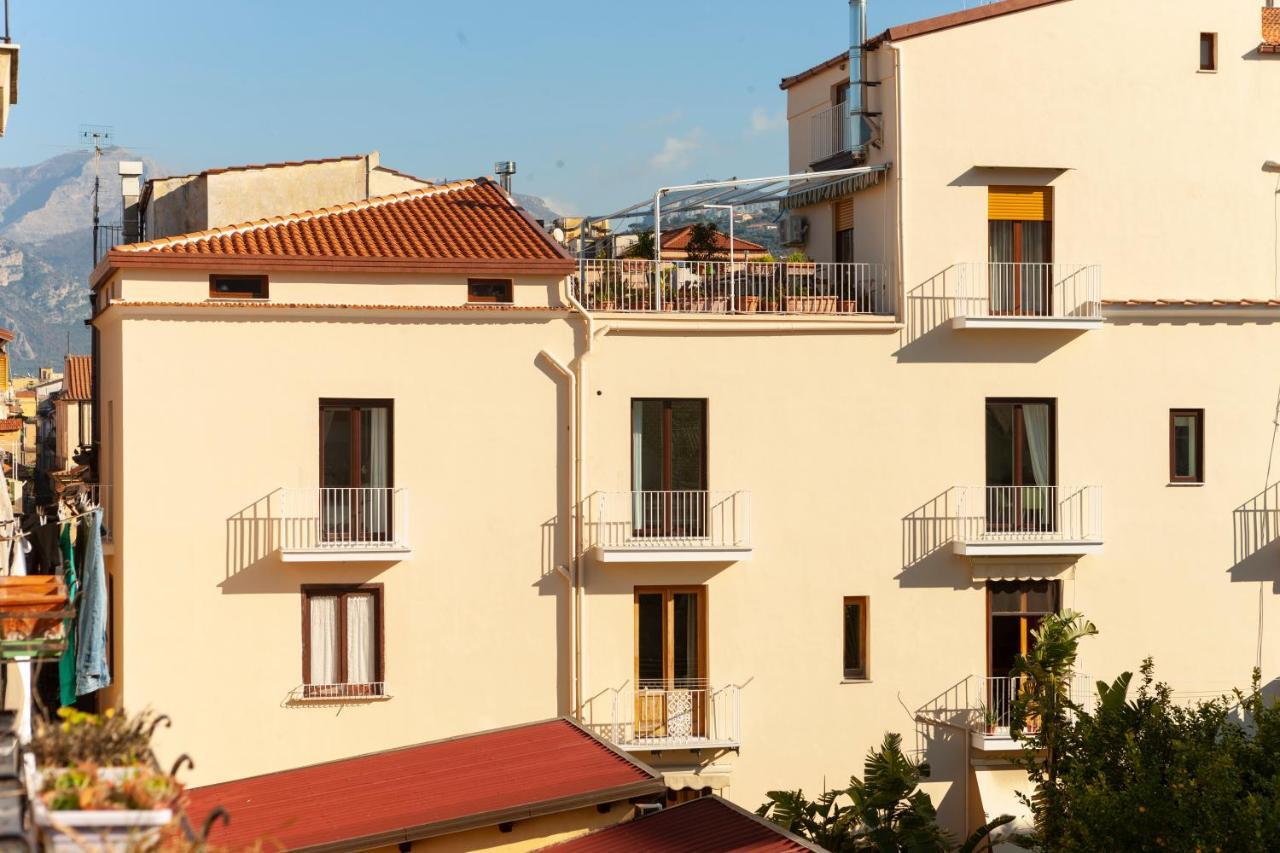 Luxury Four Bedroom Home Sorrente Extérieur photo