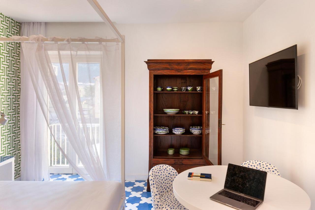 Luxury Four Bedroom Home Sorrente Extérieur photo